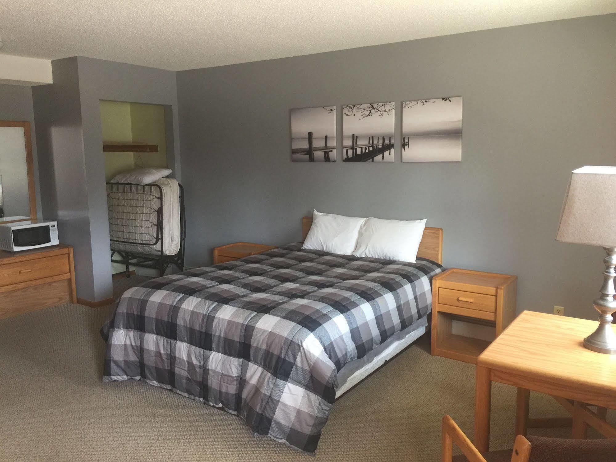 Red Door Resort & Motel Aitkin Bagian luar foto